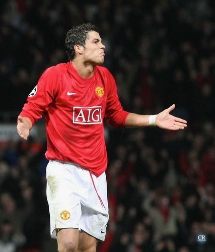 爆料人：左手合同有自动续约条款 要左手只能破坏条件／支付转会费